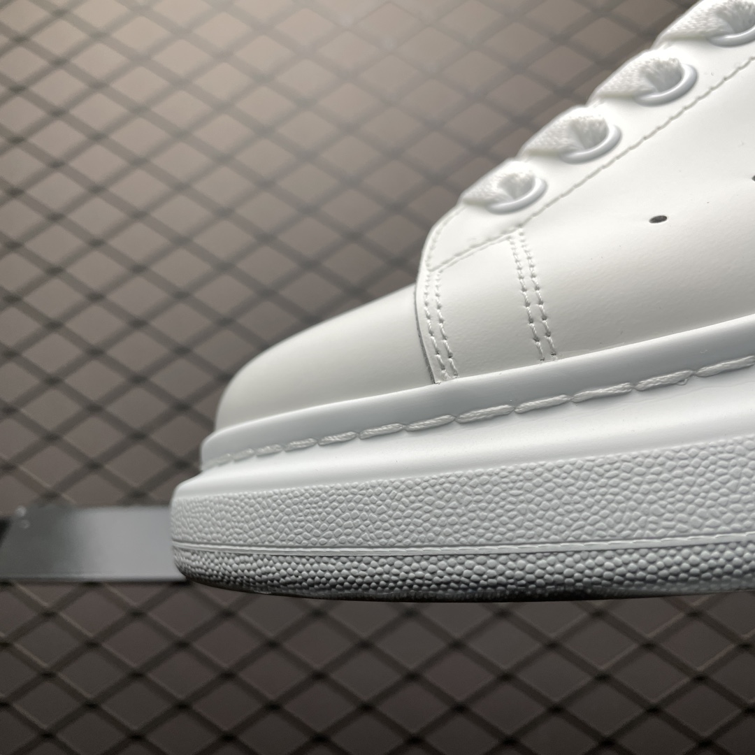 Replica Alexander McQueen Shoe Alexander McQueen size 35-45 with half size.at
