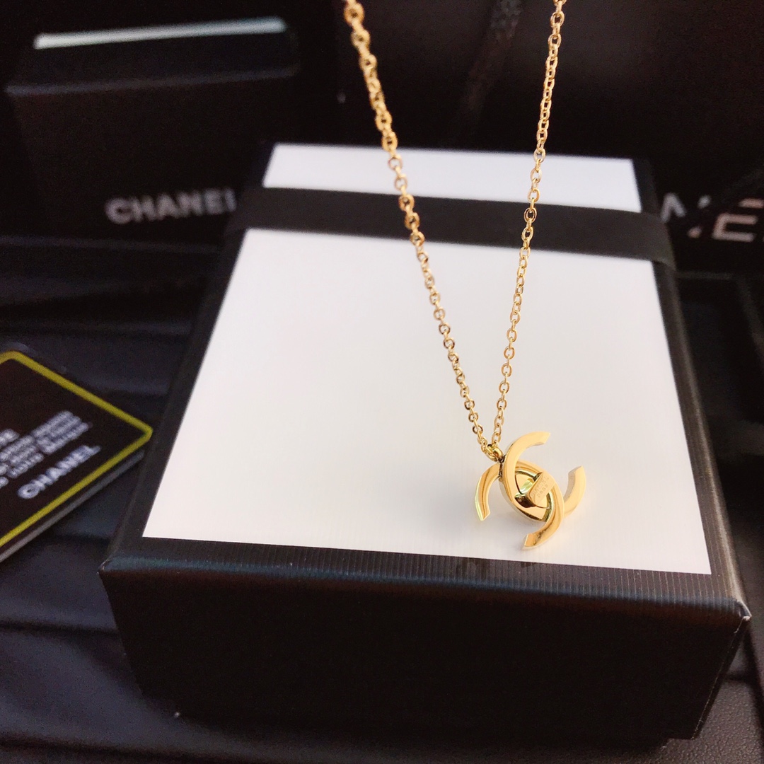 Replica CHANEL Necklace