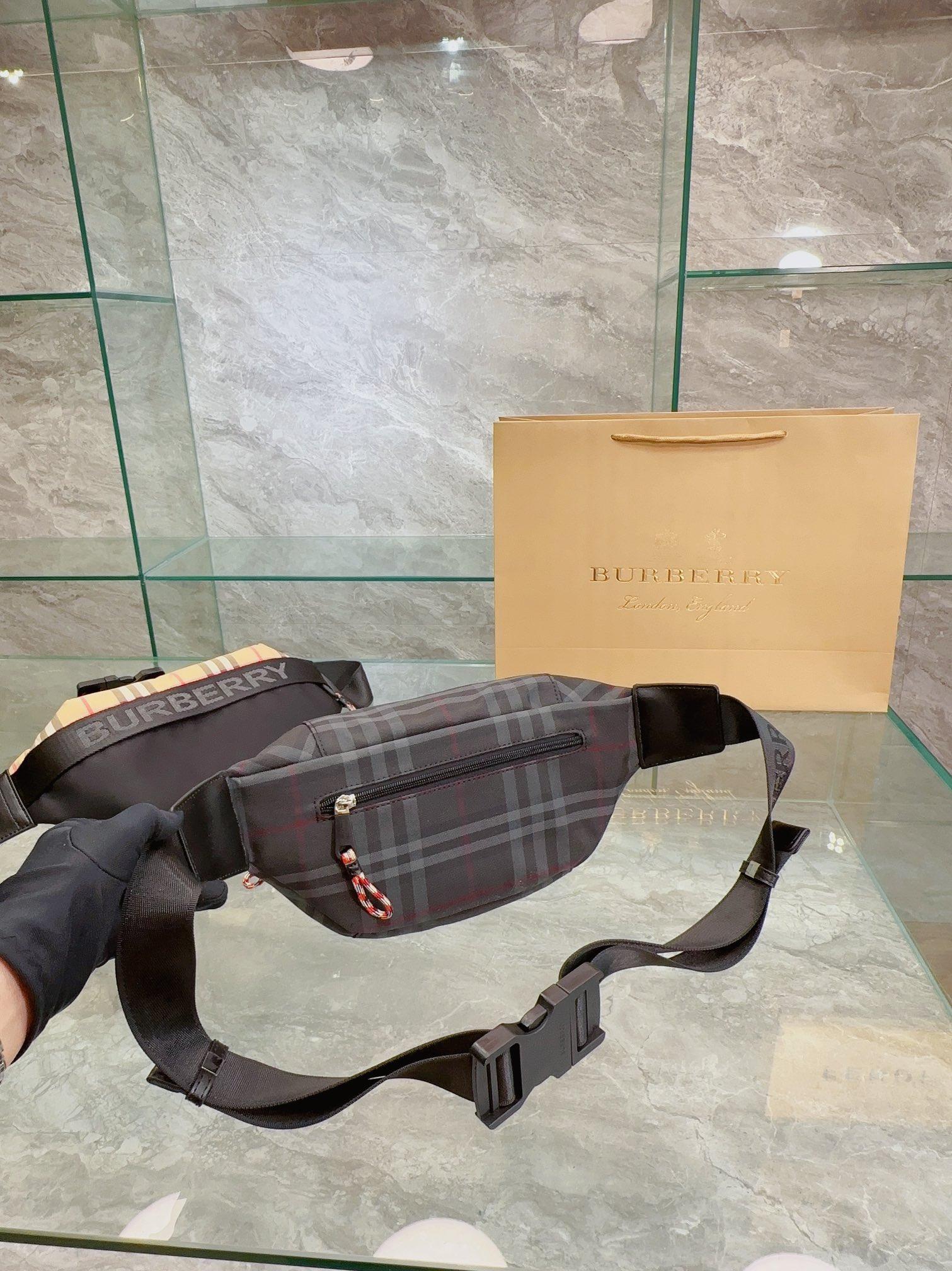 Replica Burberry Bag 30*15CM