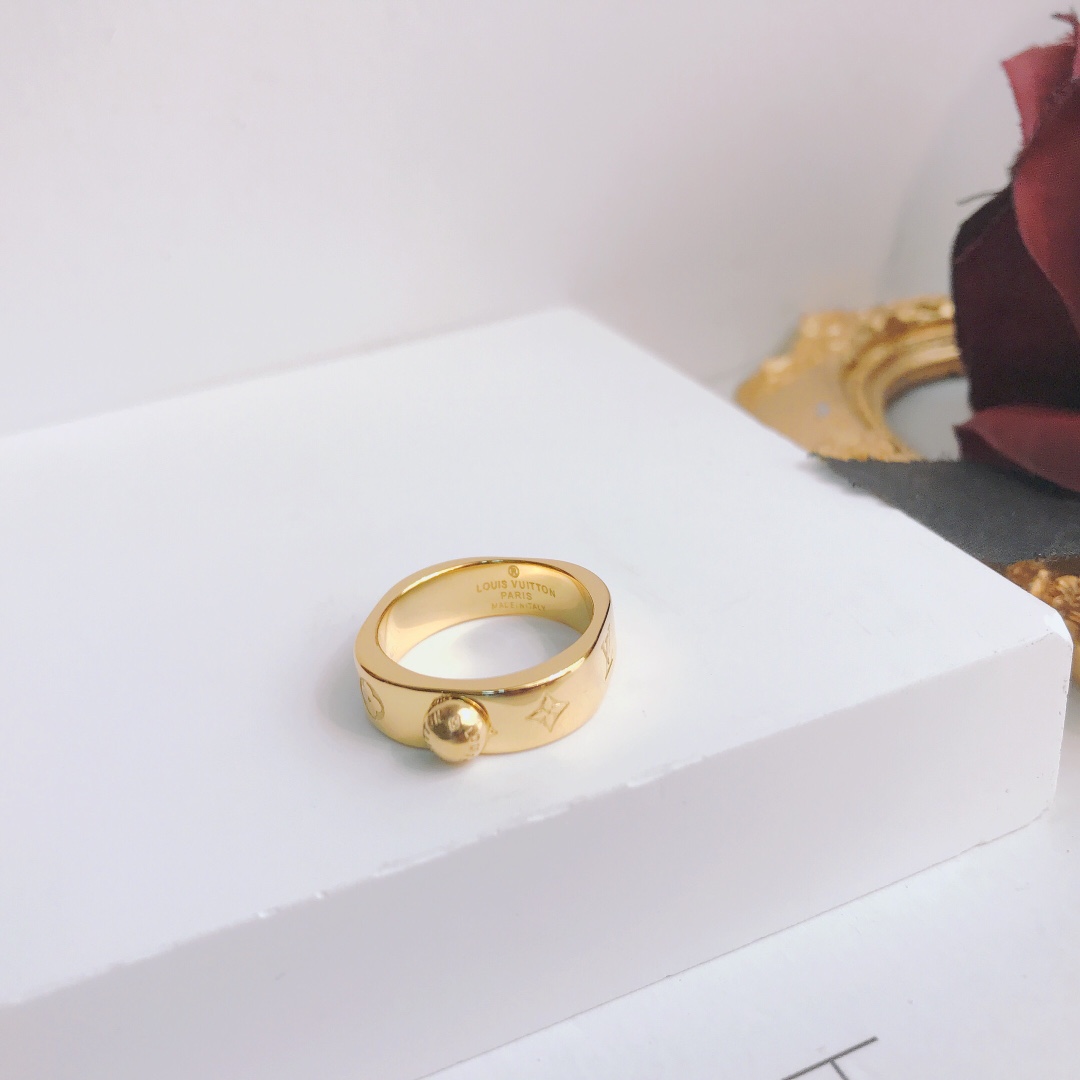 Replica LOUIS VUITTON Ring