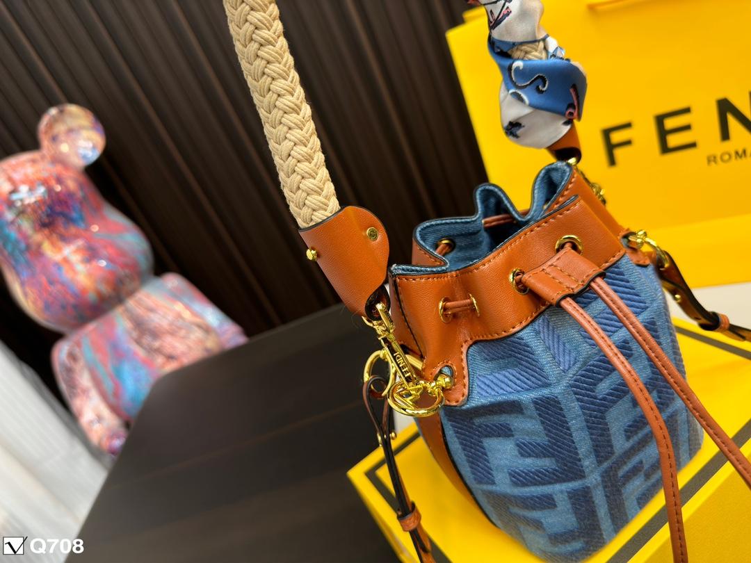 Replica Fendi Bag 12*17CM
