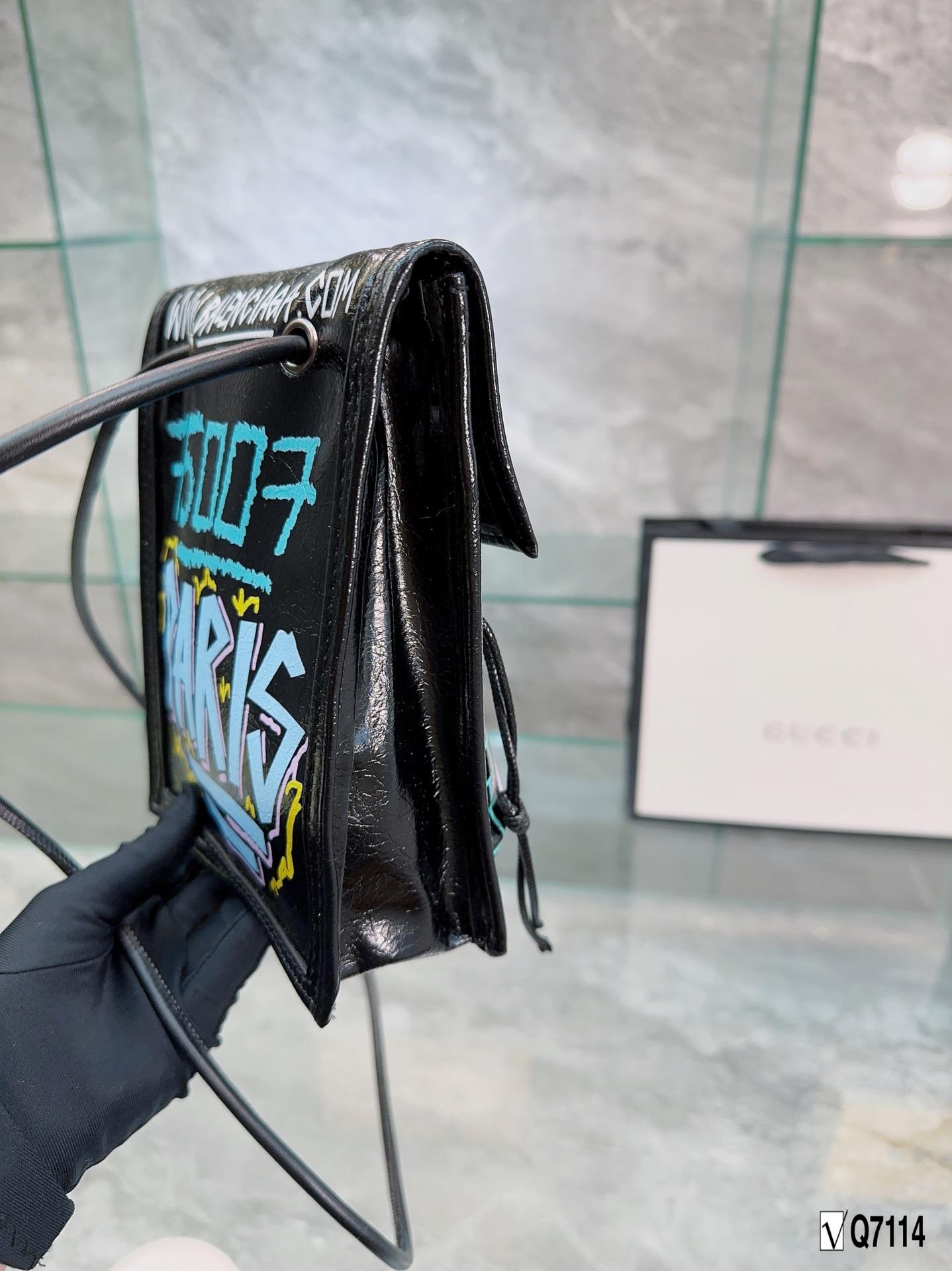 Replica Balenciaga Bag 15*20CM