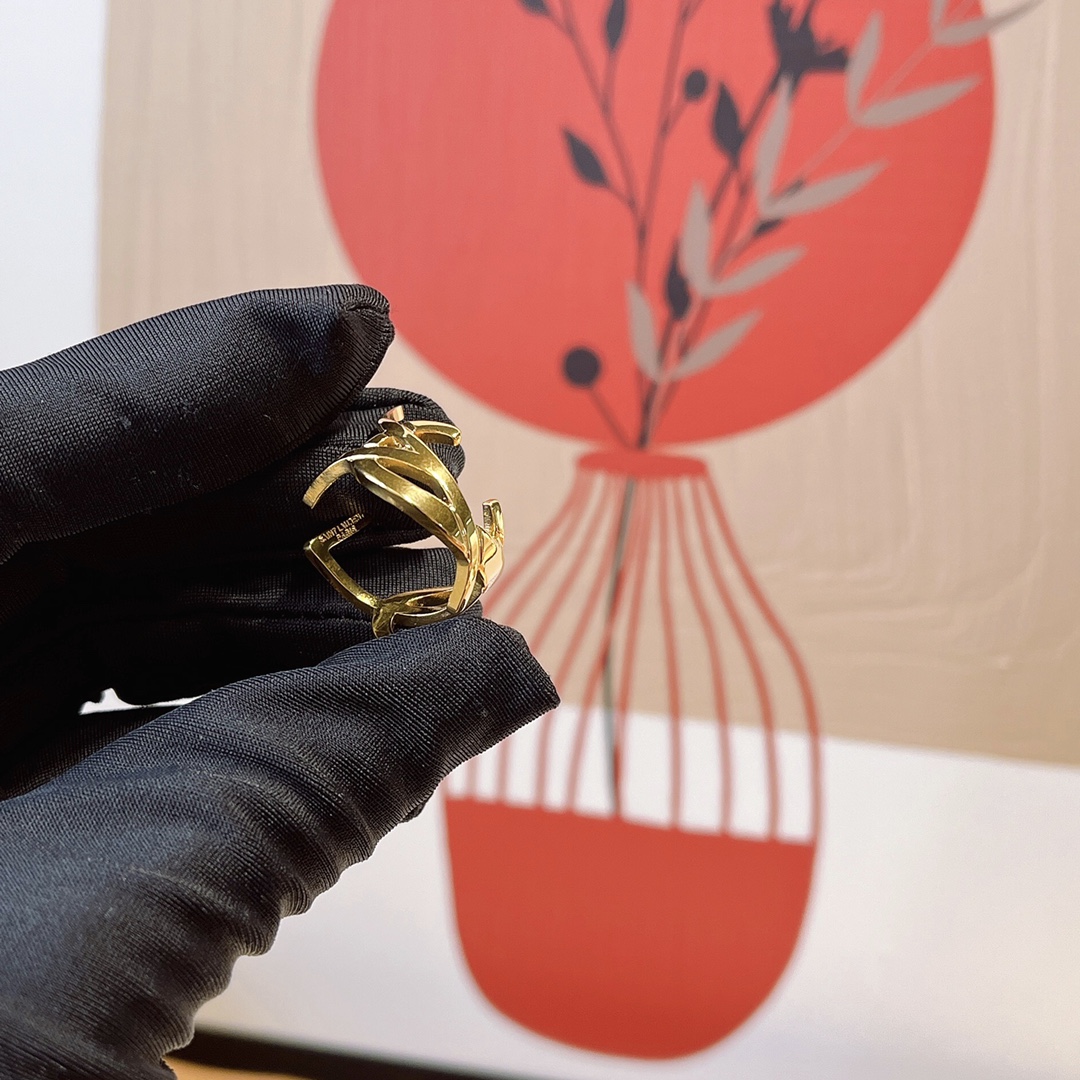 Replica YSL Ring