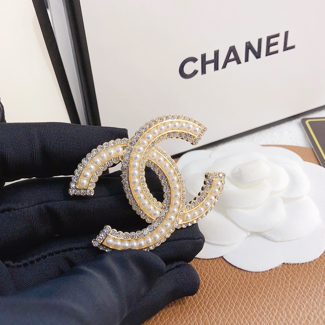 Replica CHANEL Brooch
