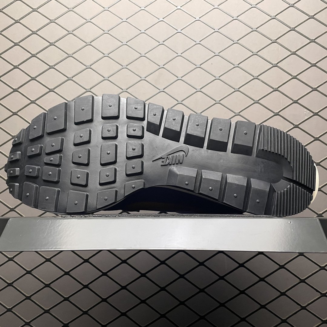 Replica Nike Shoe Sacai x Nike Vaporwaffle 3.0 DD1875-500