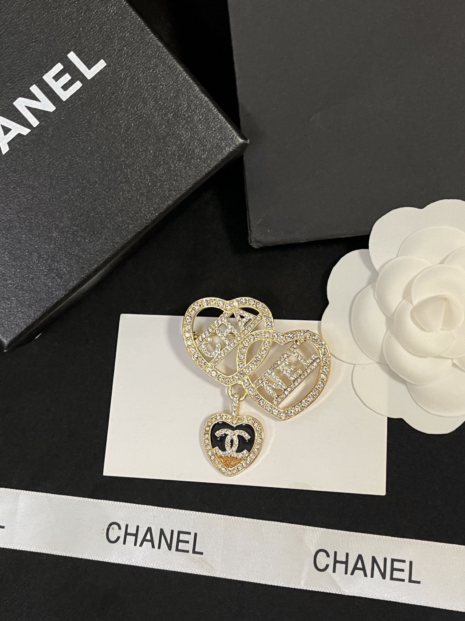 Replica CHANEL Brooch