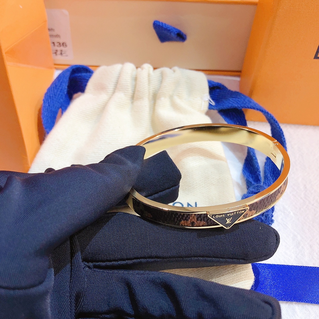 Replica LOUIS VUITTON Bangle