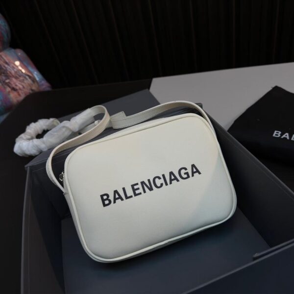 Replica Balenciaga Bag 20*15CM