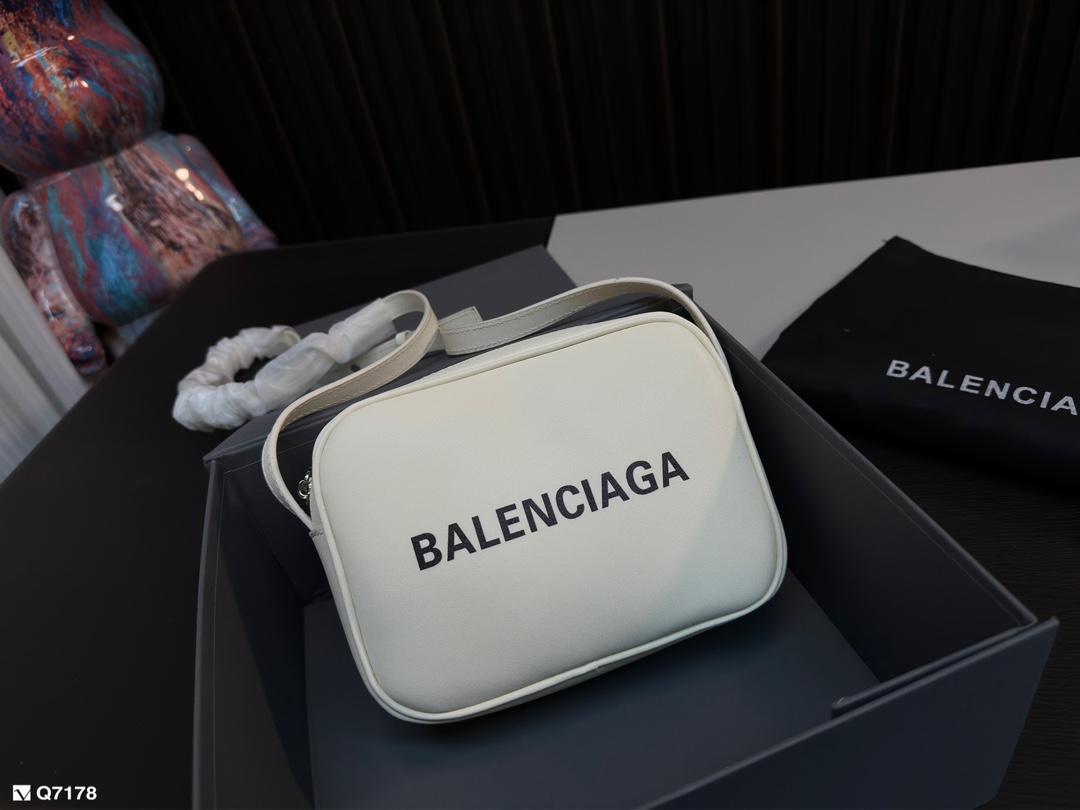 Replica Balenciaga Bag 20*15CM