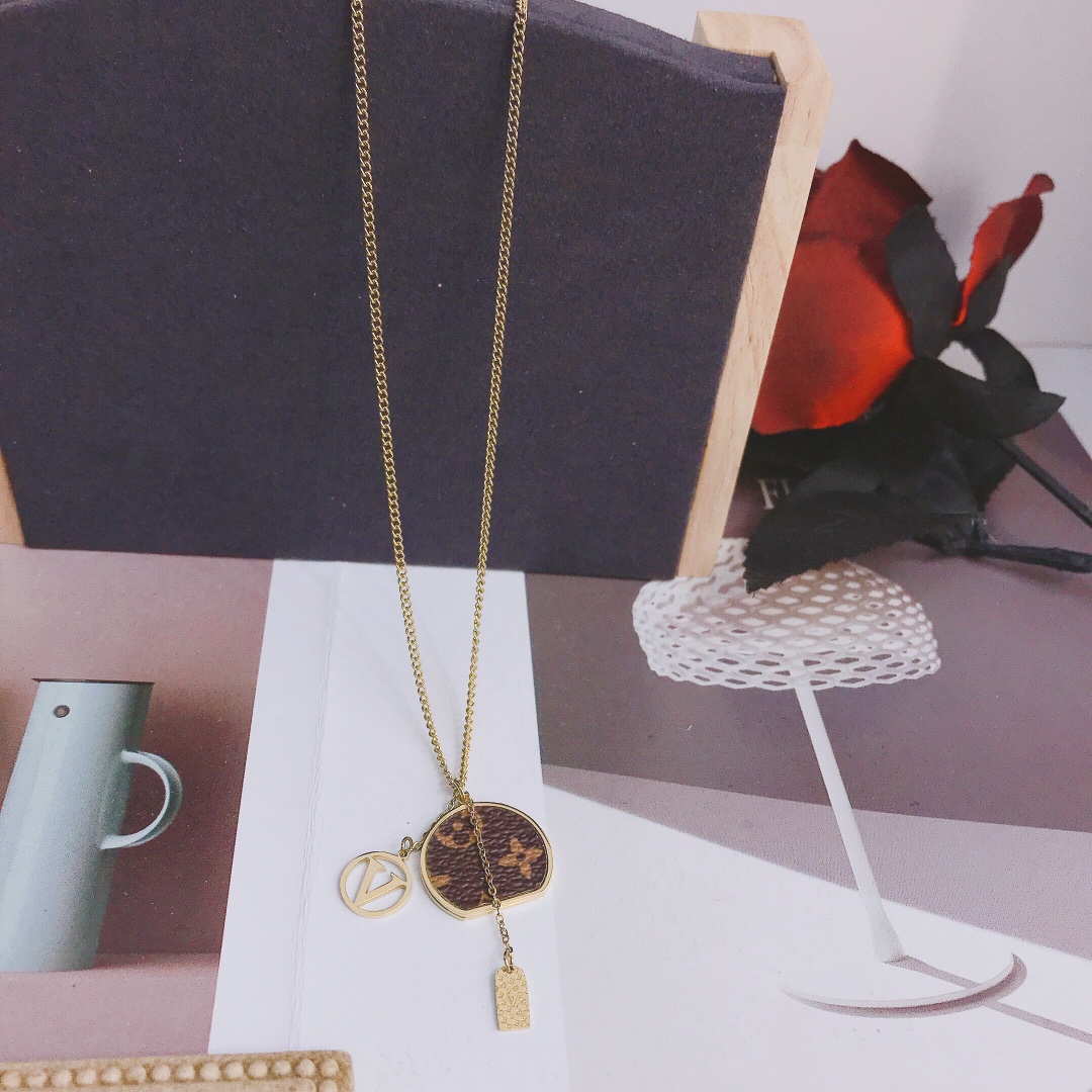 Replica LOUIS VUITTON Necklace