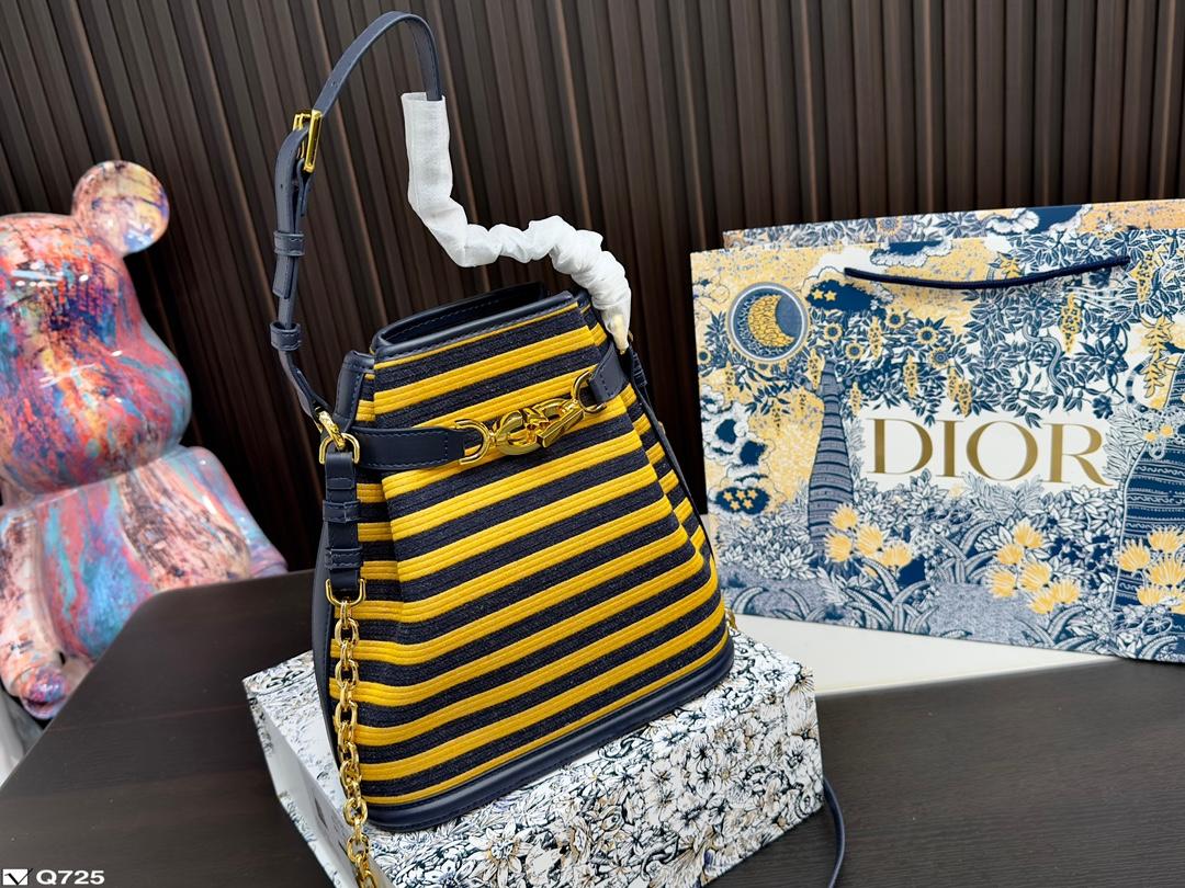 Replica Dior Bag  24*24CM/17*17CM