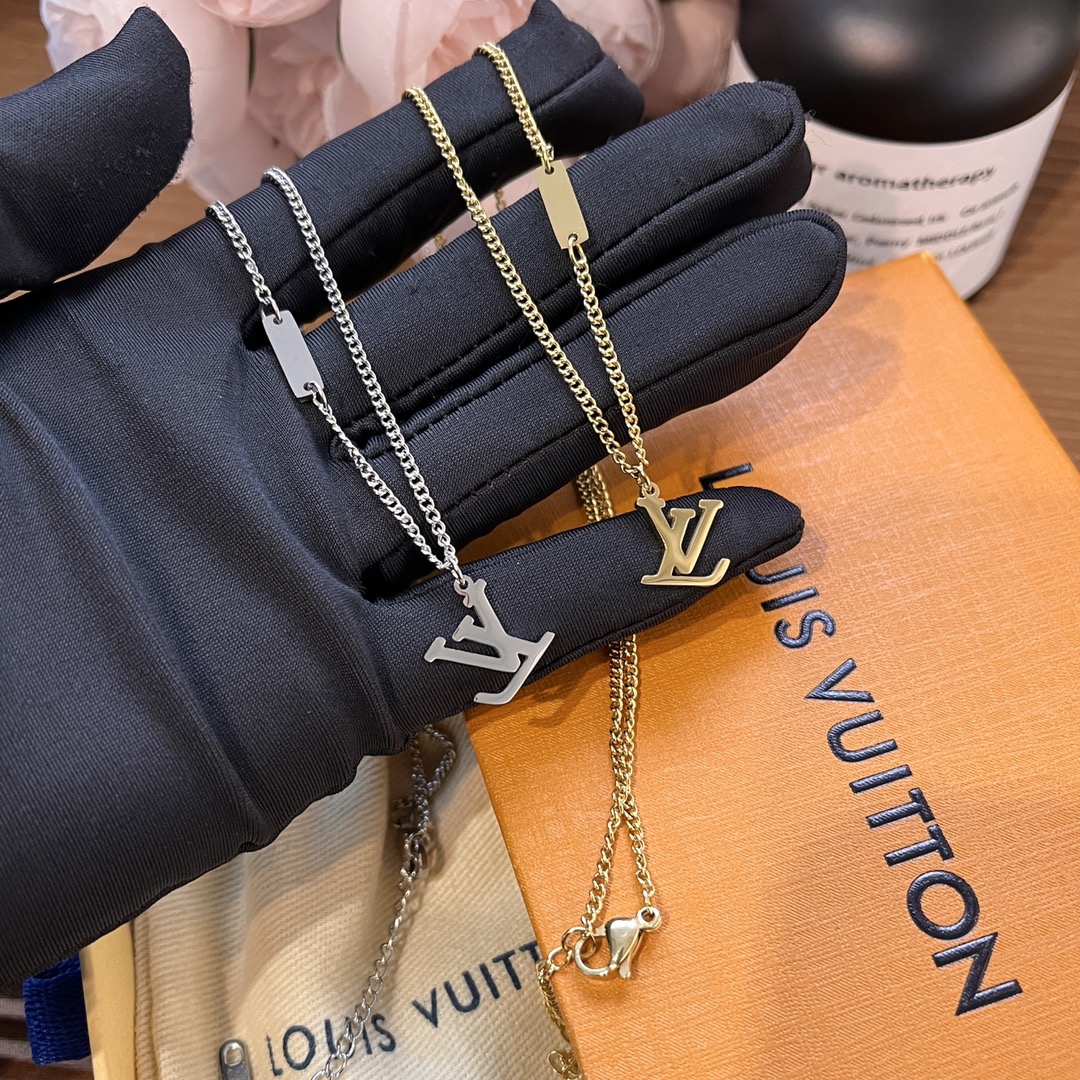 Replica LOUIS VUITTON Necklace