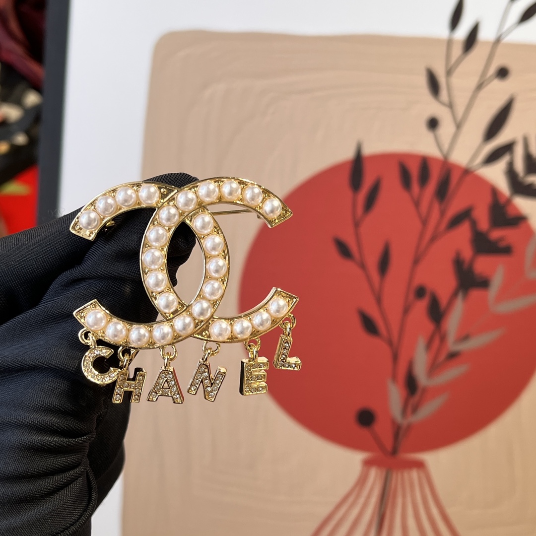 Replica CHANEL Brooch