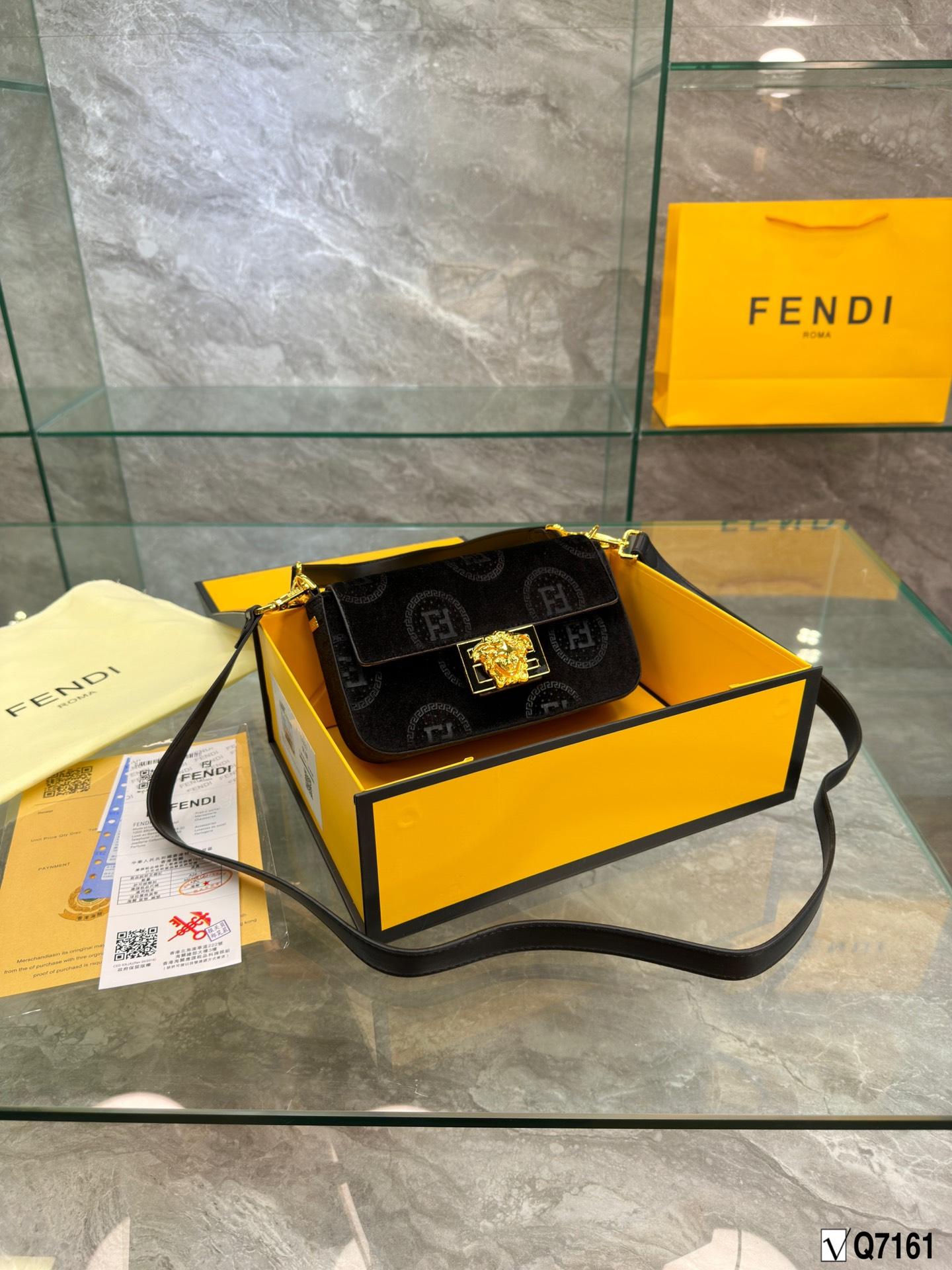 Replica Fendi Bag 22*13CM