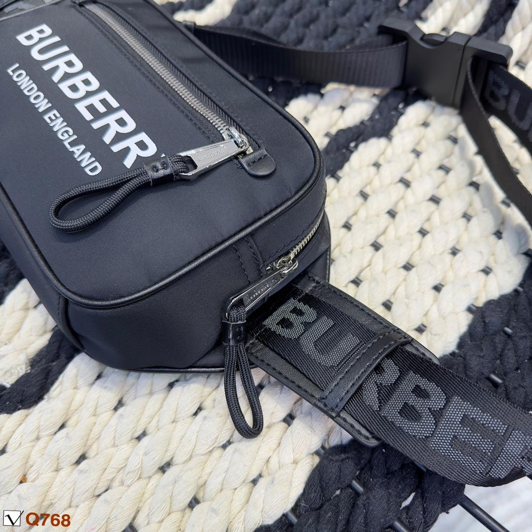 Replica Burberry Bag 20*15CM