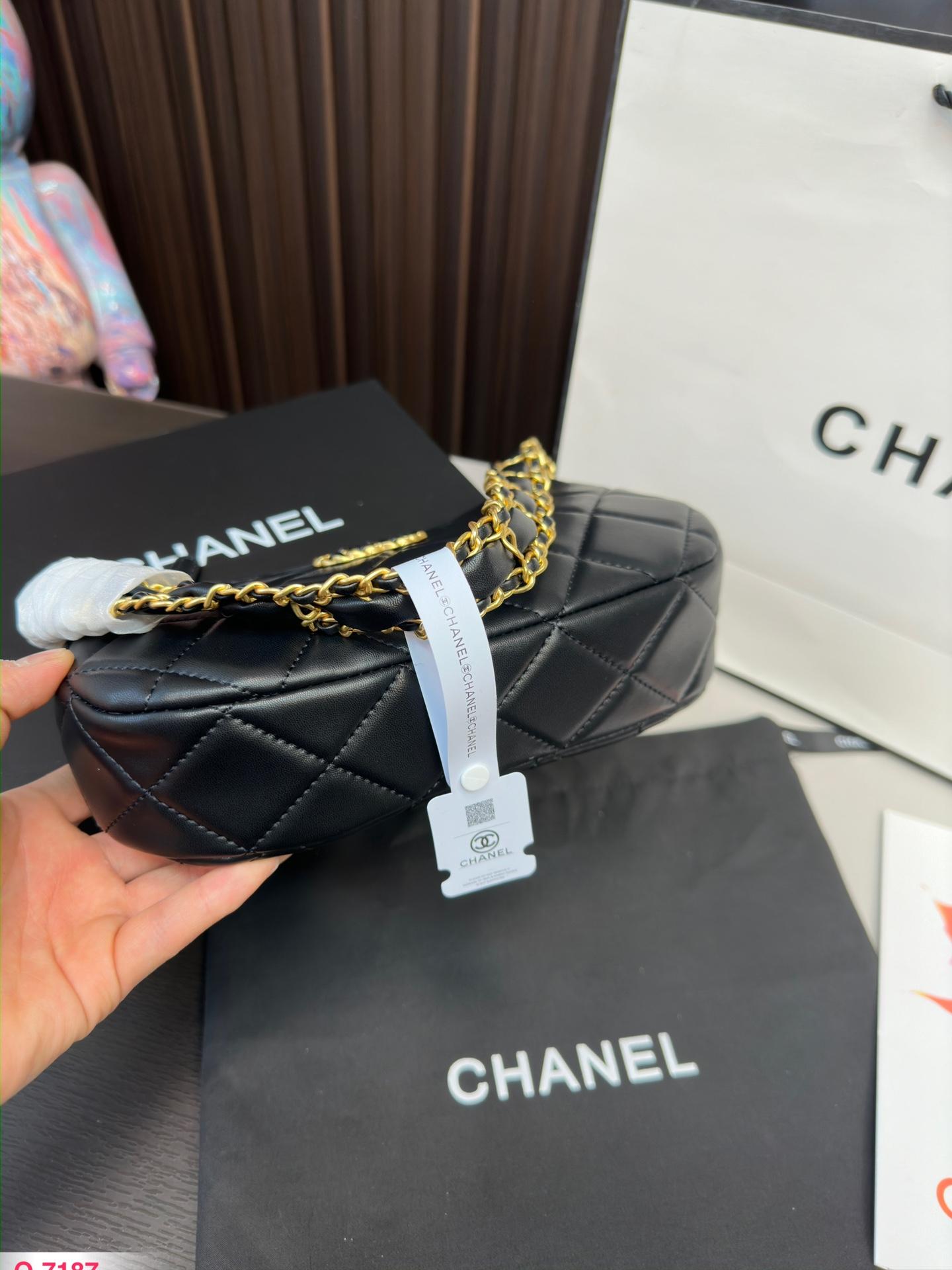 Replica Chanel Bag 13*23CM
