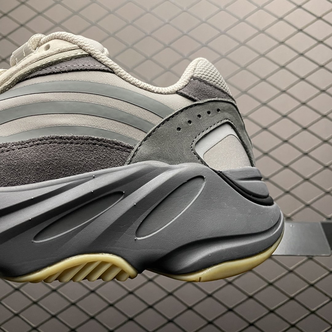 Replica Adidas Yeezy Shoe Adidas Yeezy Boost 700 V2 Tephra 700V2 FU7914 Size 36-48
