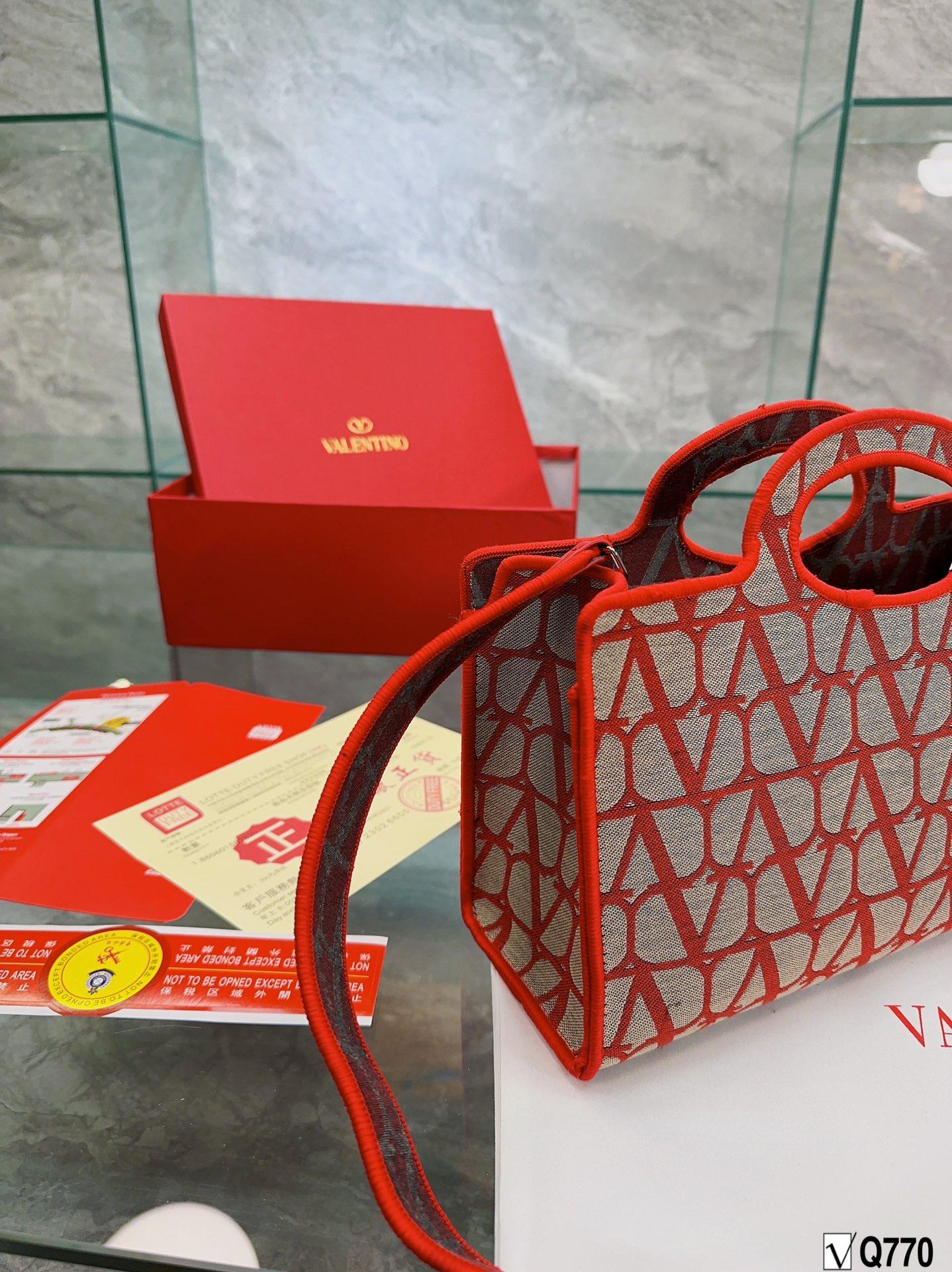 Replica Valentino Bag 28*18CM