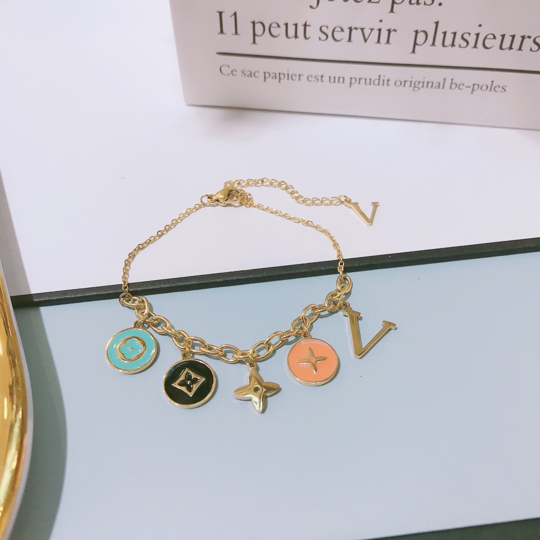Replica LOUIS VUITTON Bracelet