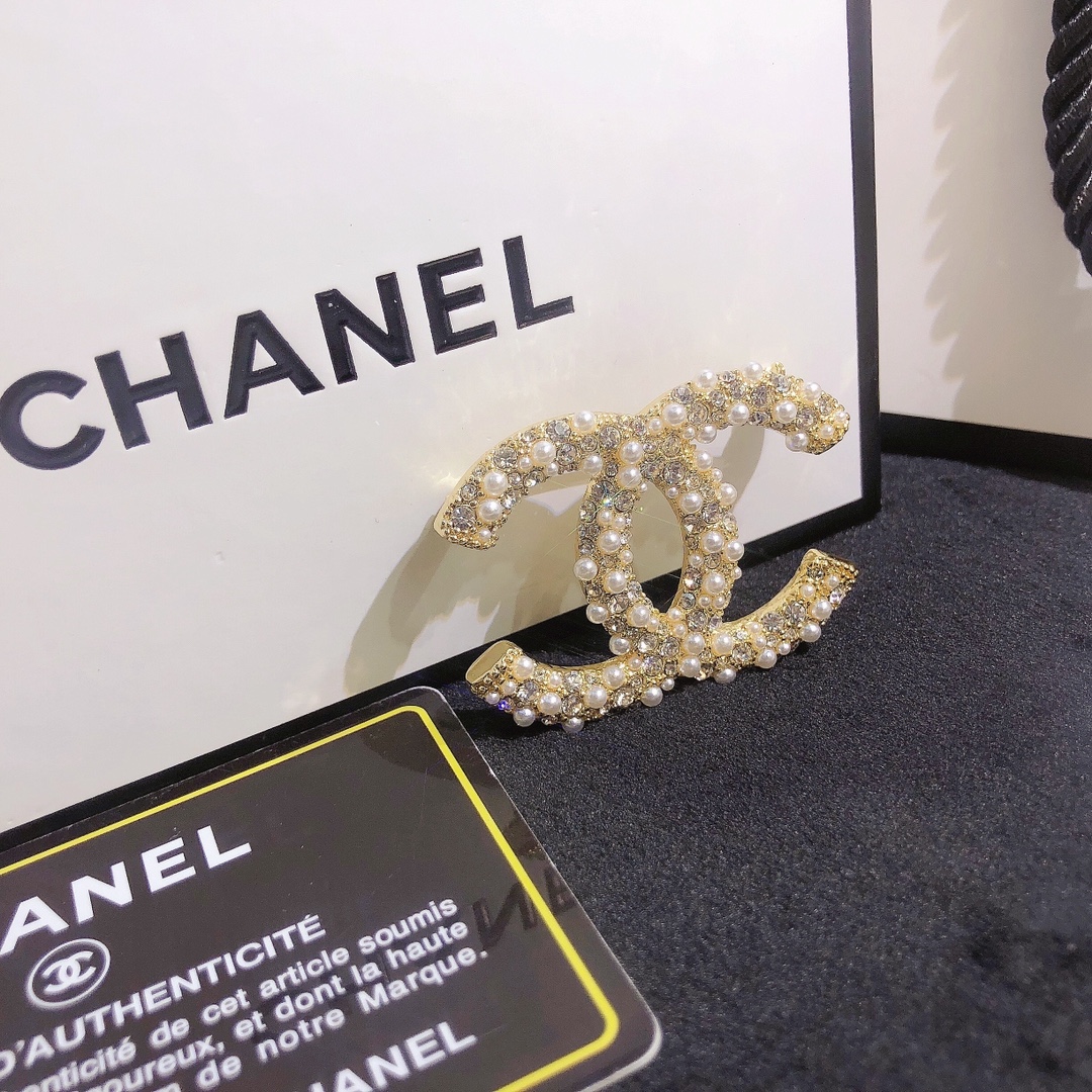 Replica CHANEL Brooch