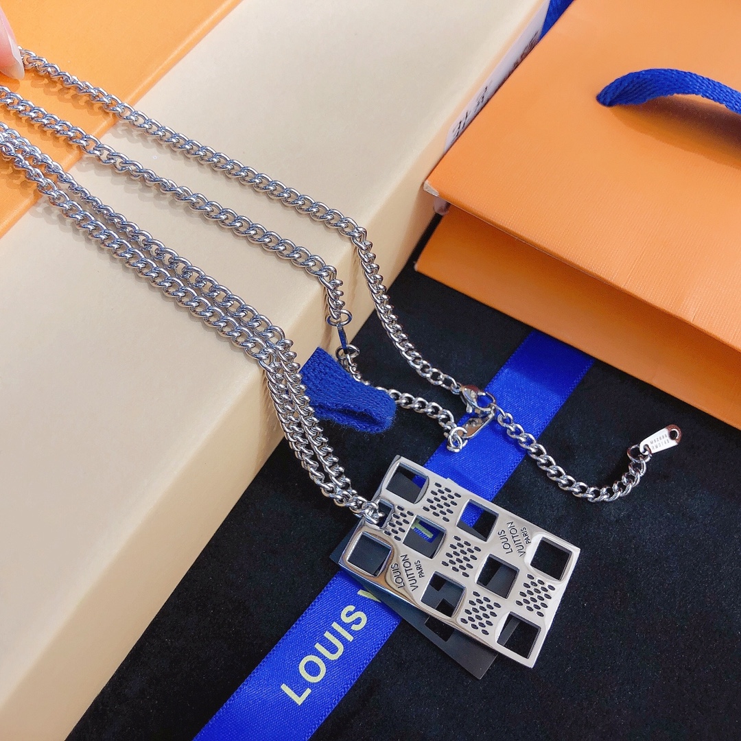 Replica LOUIS VUITTON Necklace