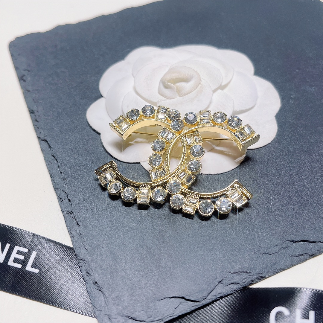 Replica CHANEL Brooch