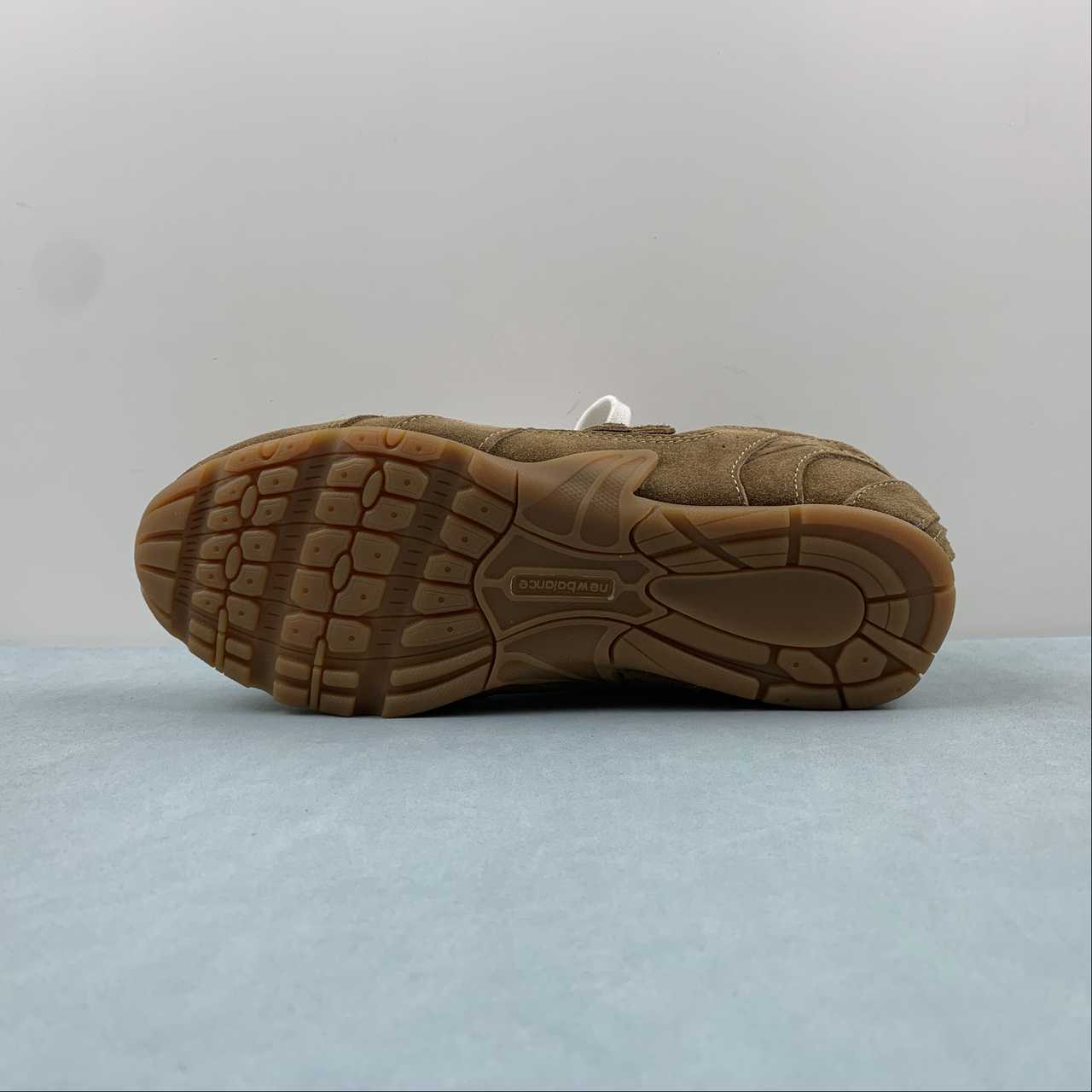 Replica New Balance Shoe Miumiu x New Balance 24s SizeU   35 36 37 38 39 40