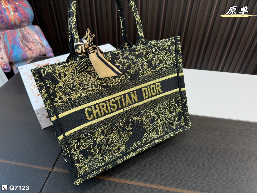 Replica Dior Bag   41*34CM/36*27CM