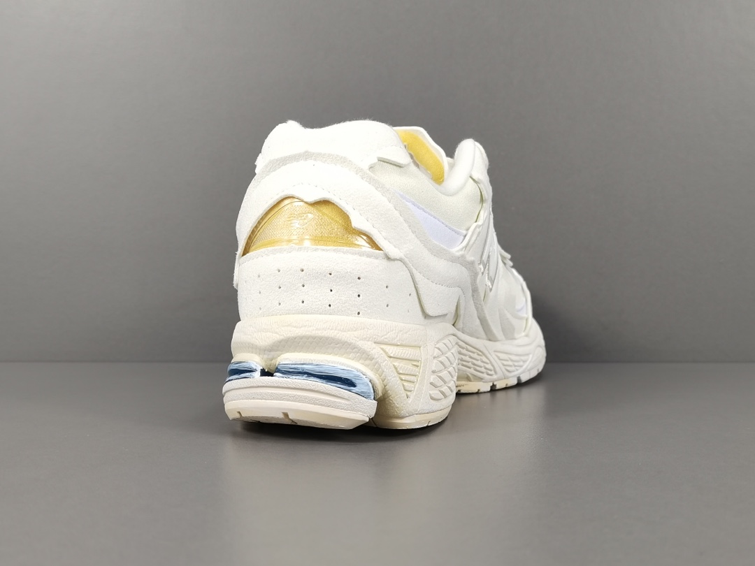 Replica New Balance Shoe New Balance 2002R Reflned FutureML2002RDC