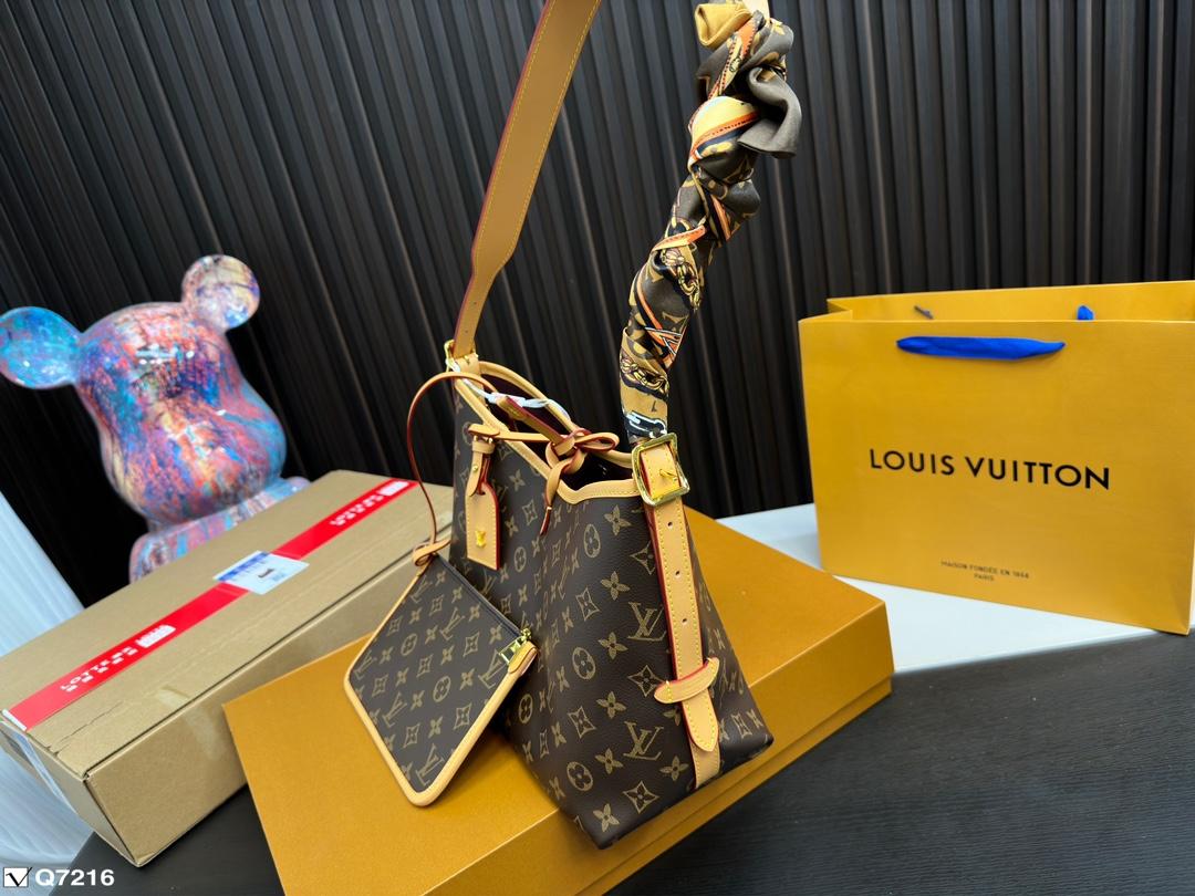 Replica Louis Vuitton Bag 27*21CM/38*26CM