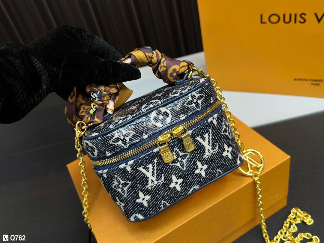 Replica Louis Vuitton Bag 14*9CM