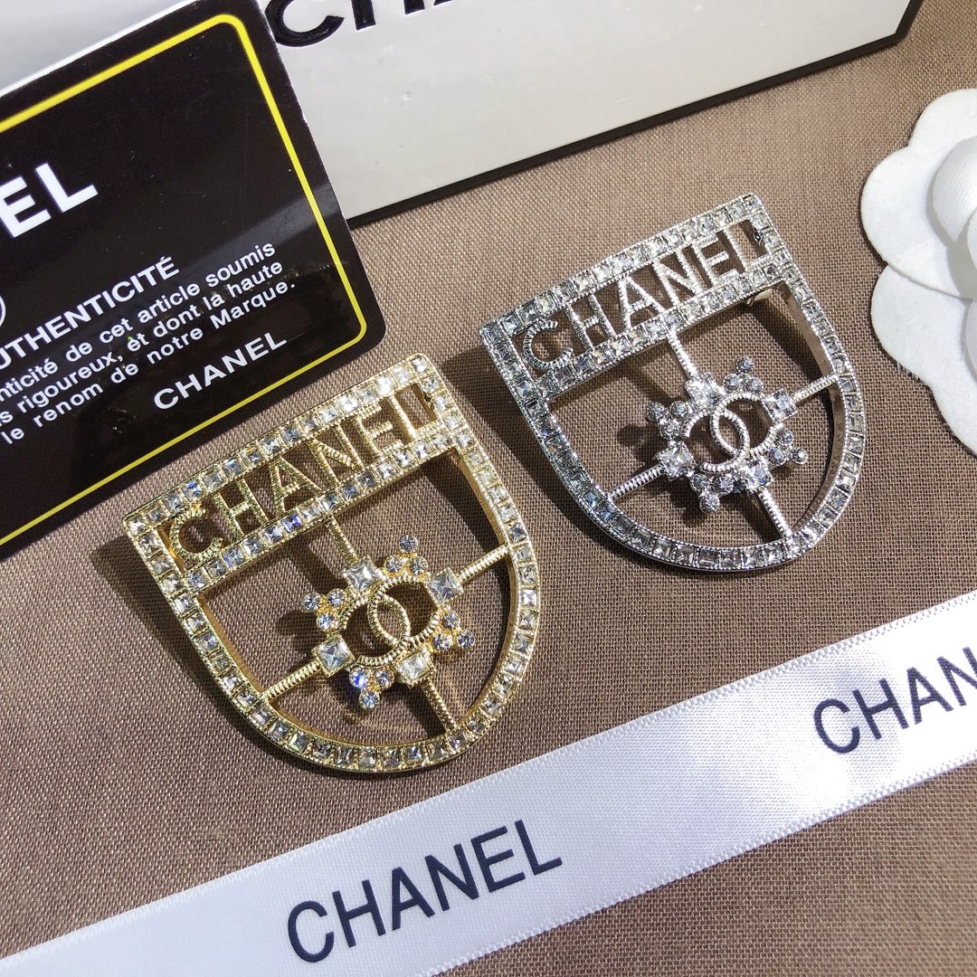 Replica CHANEL Brooch