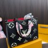 Replica Louis Vuitton Bag 20*19CM/33*26CM