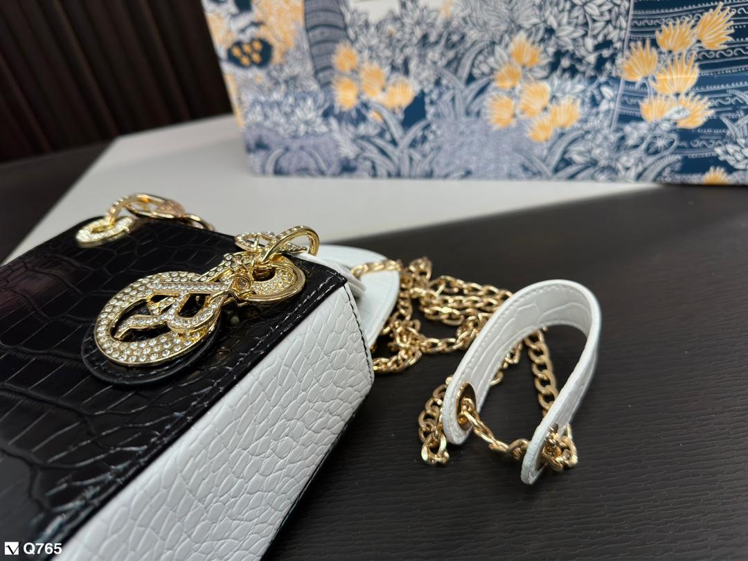 Replica Dior Bag  17*7*14CM