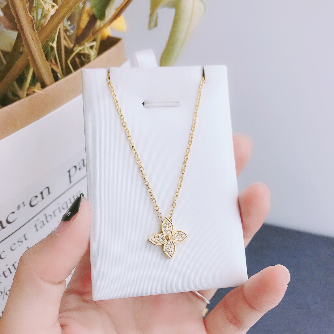 Replica LOUIS VUITTON Necklace