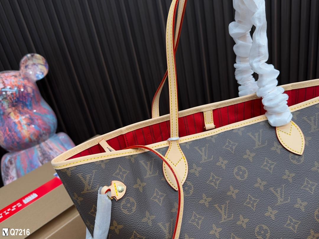Replica Louis Vuitton Bag 33CM