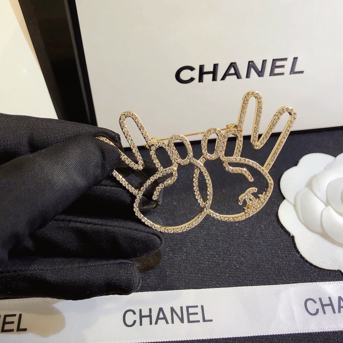 Replica CHANEL Brooch
