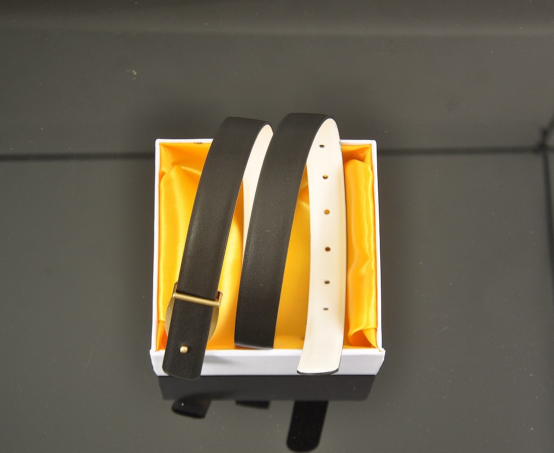 Replica COACH belt