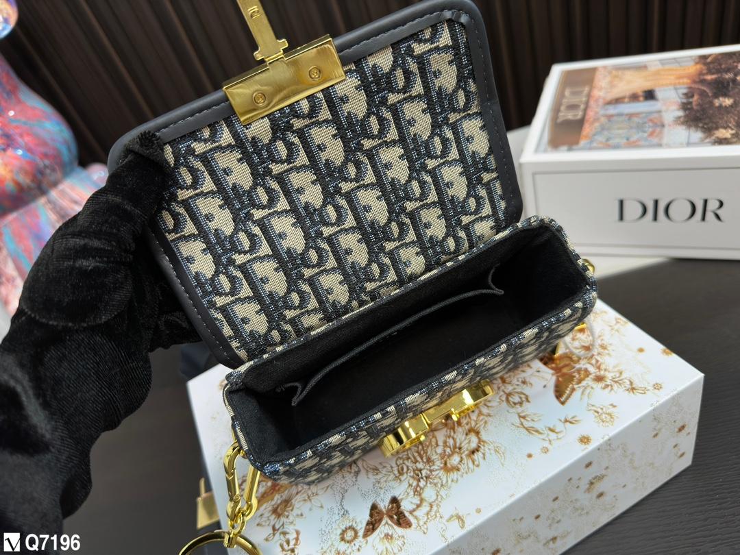 Replica Dior Bag 12*17CM