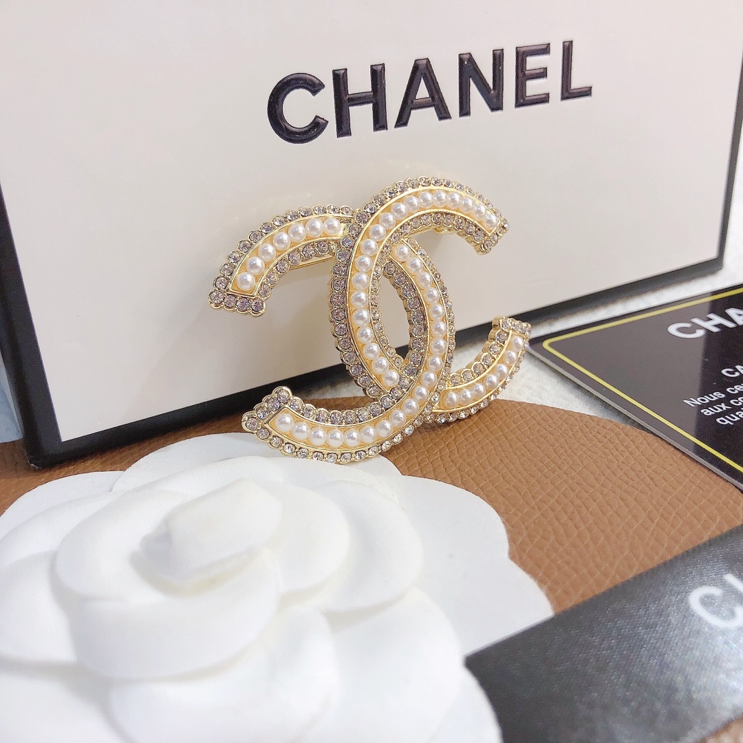 Replica CHANEL Brooch