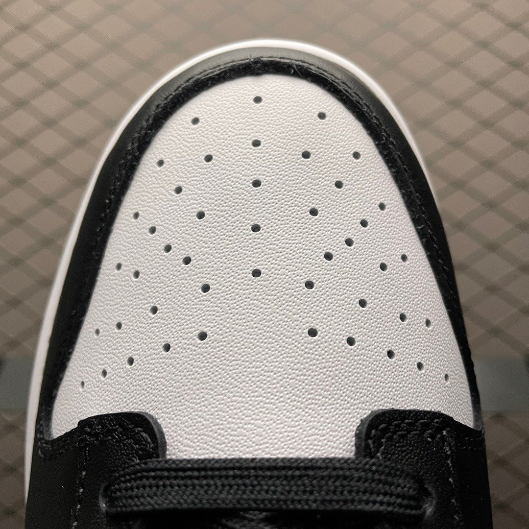 Replica Nike Dunk SB Shoe Nike Dunk Low RetroBlack   DD1_01466