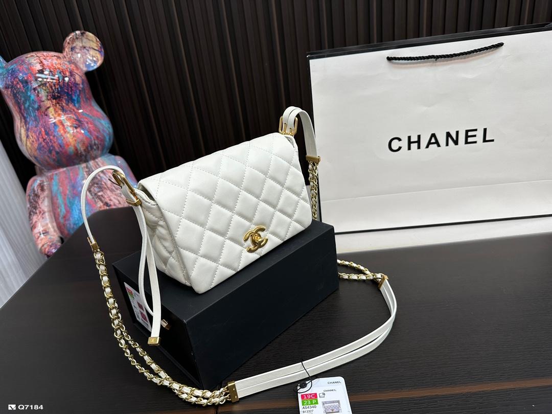 Replica Chanel Bag 19*13CM