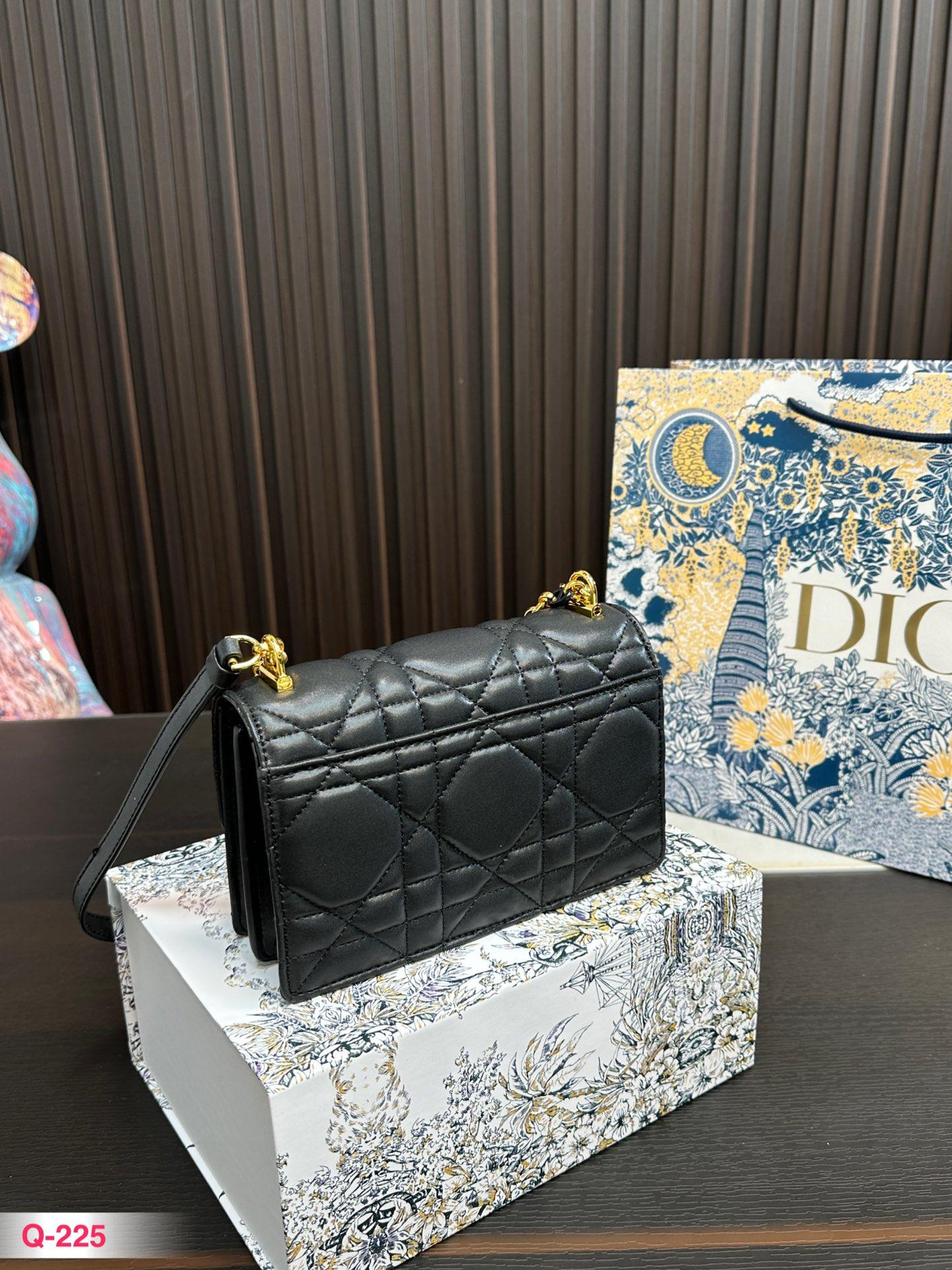 Replica Dior Bag 18*12CM