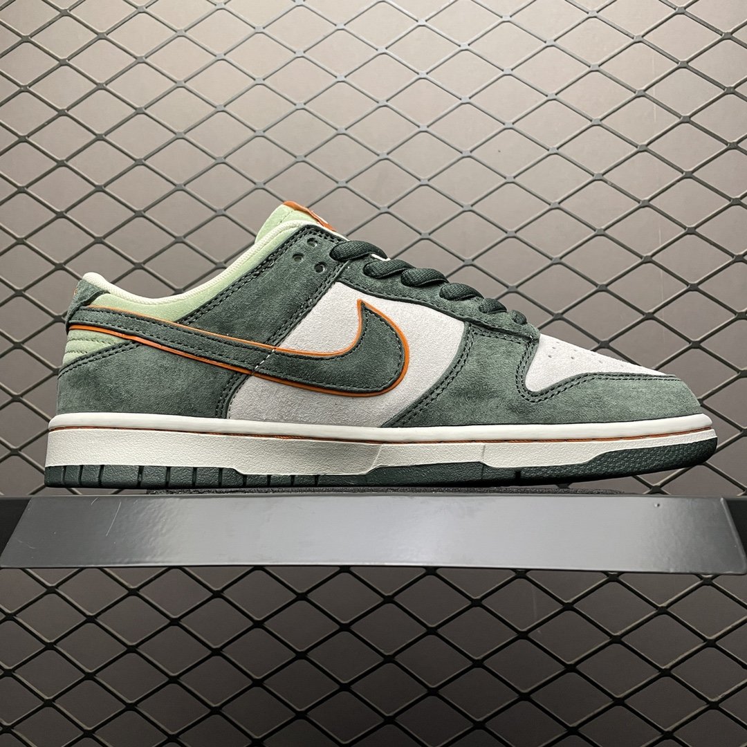 Replica Nike Dunk SB Shoe Otomo Katsuhiro x Nike SB Dunk Low Steamboy OST  _02794