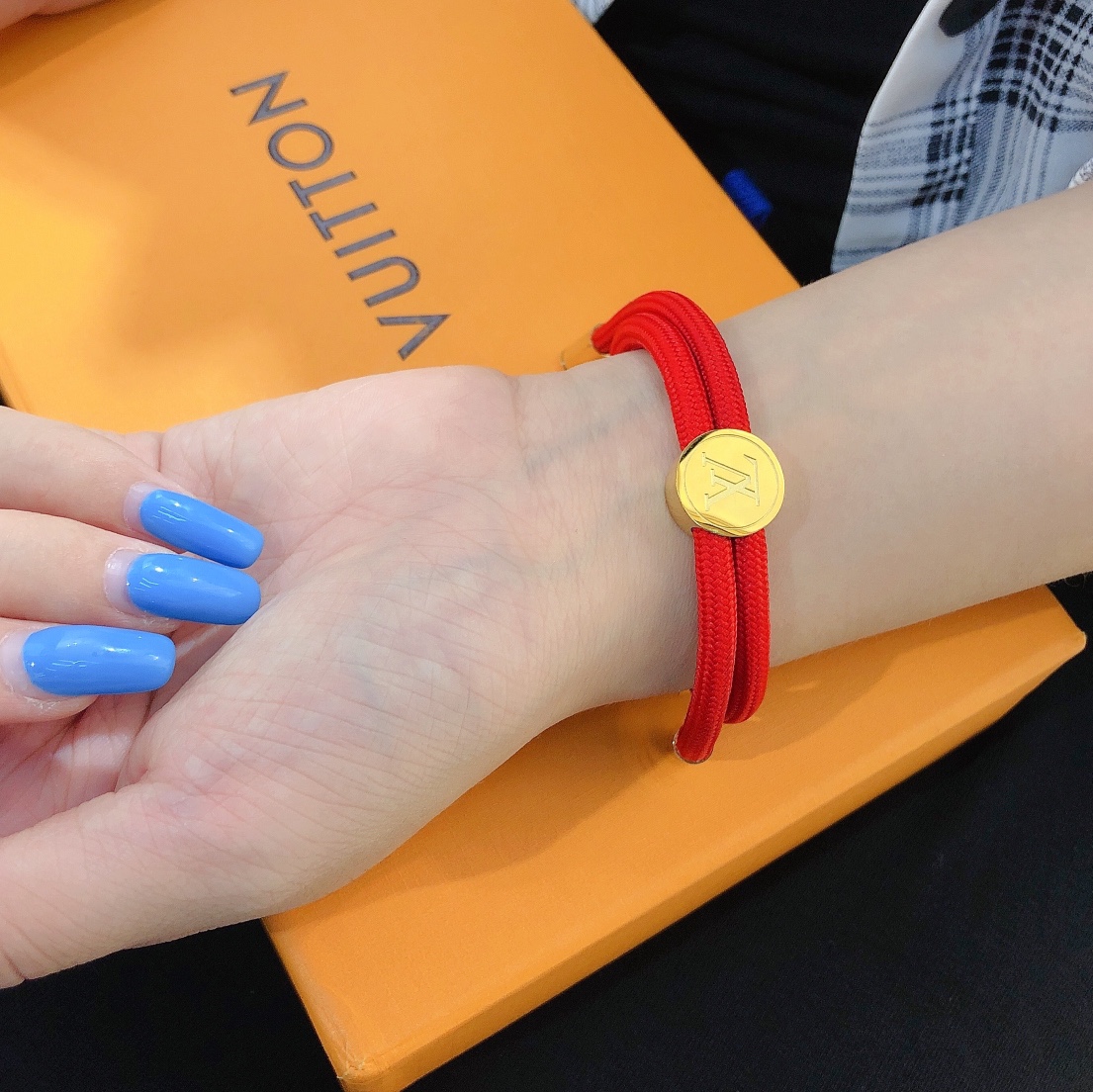 Replica LOUIS VUITTON Bangle