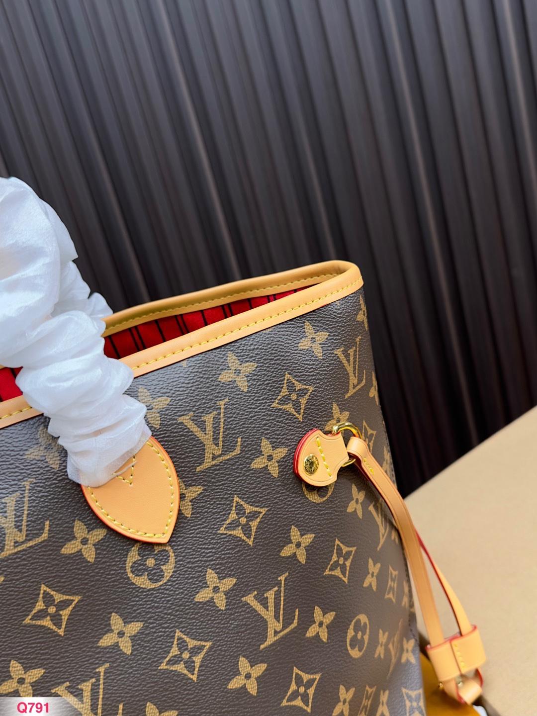 Replica Louis Vuitton Bag 29*32CM
