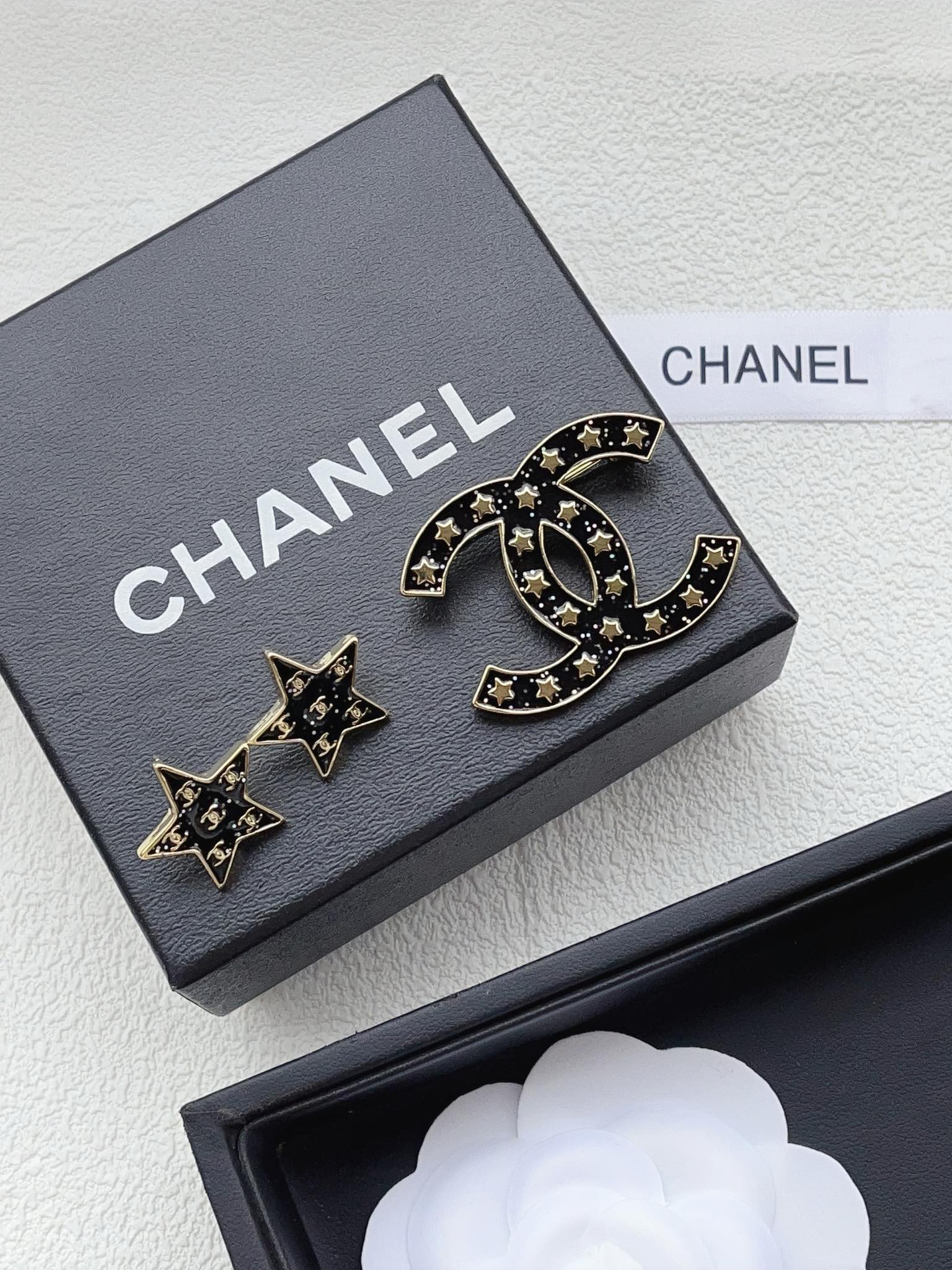 Replica CHANEL Brooch