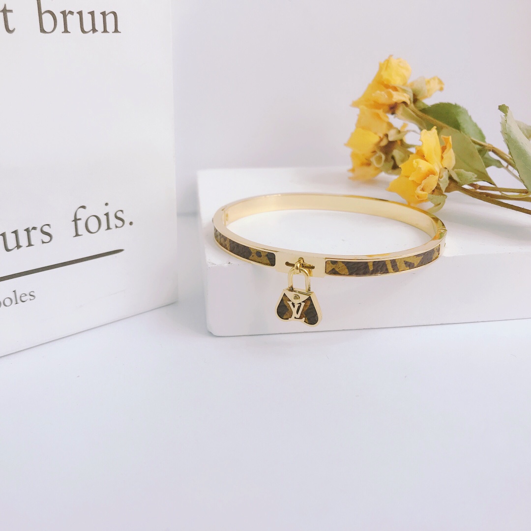 Replica LOUIS VUITTON Bangle