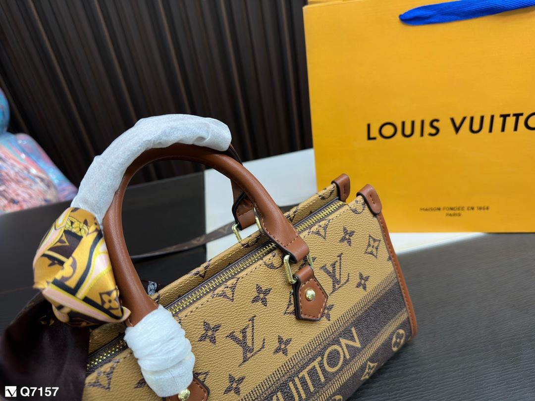 Replica Louis Vuitton Bag 15*29CM
