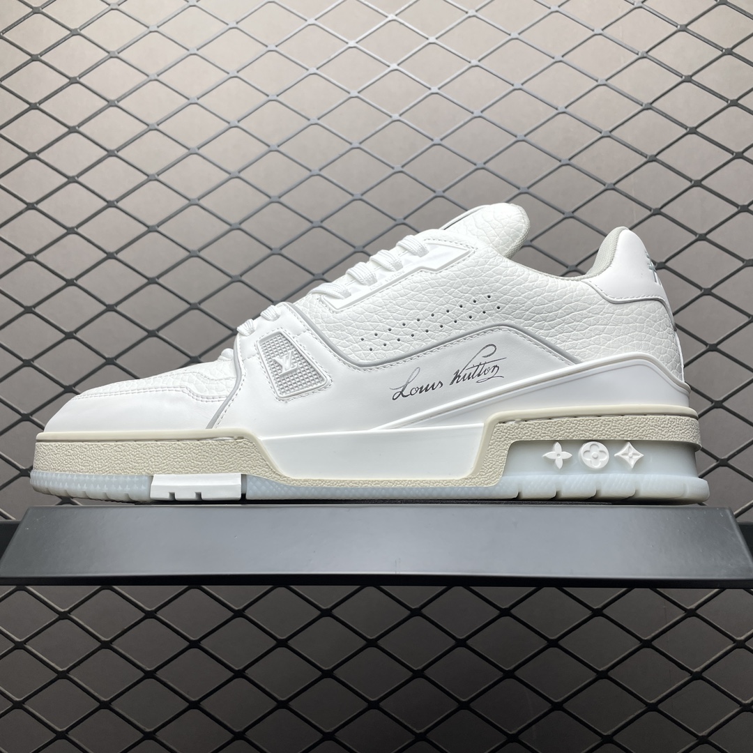 Replica Louis Vuitton Shoe Louis Vuitton LV Trainer Size 35-46 white